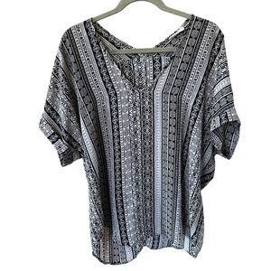 LUSH Nordstrom Short Sleeve Bell Sleeve Black & Tan Pattern Blouse Top